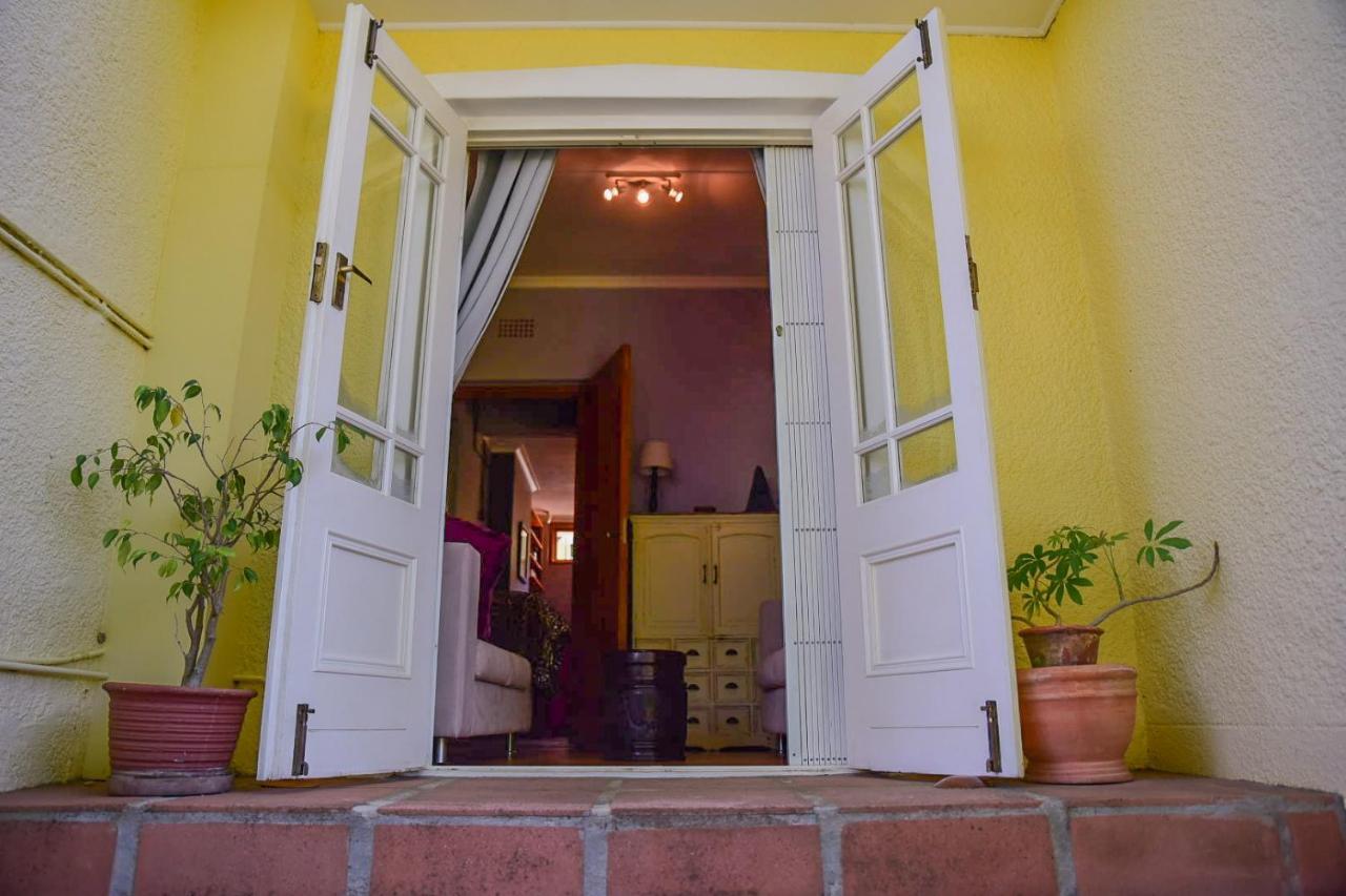 On Pinewood Guest House Kapsztad Zewnętrze zdjęcie